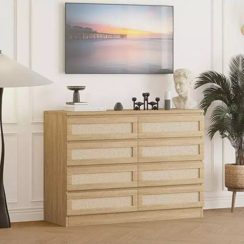 Tavolino laterale con piano rotondo da 50 cm e base scanalata, in legno di mango