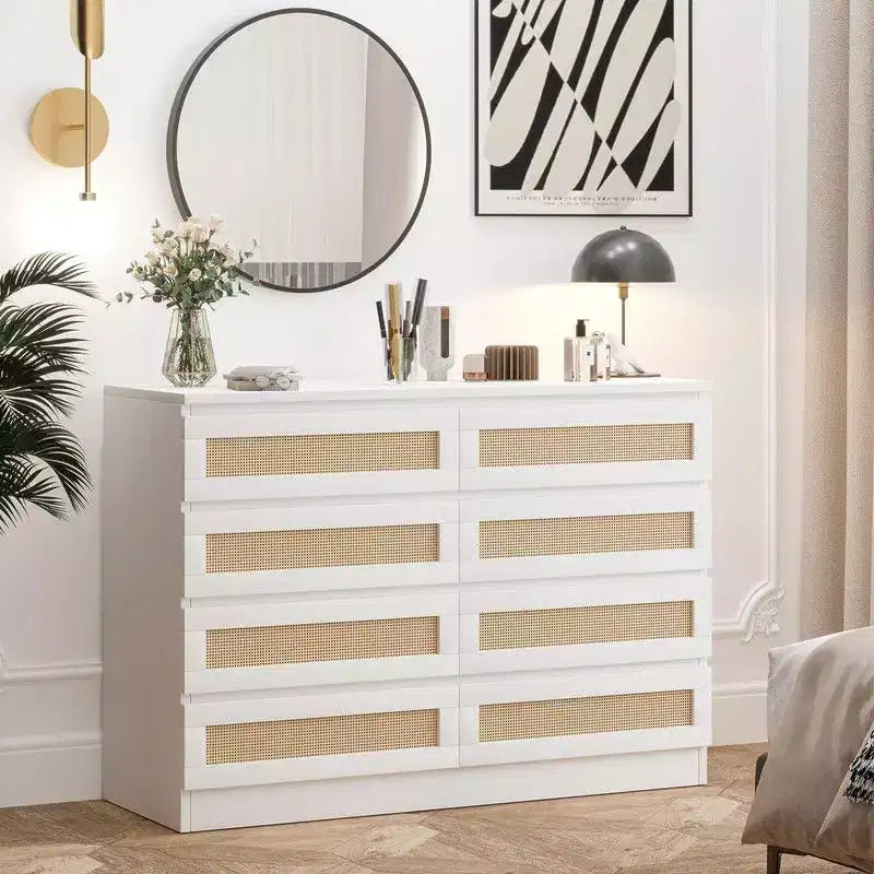 Tavolino laterale con piano rotondo da 50 cm e base scanalata, in legno di mango