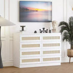 Tavolino laterale con piano rotondo da 50 cm e base scanalata, in legno di mango