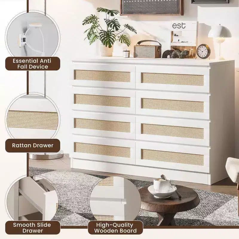 Tavolino laterale con piano rotondo da 50 cm e base scanalata, in legno di mango