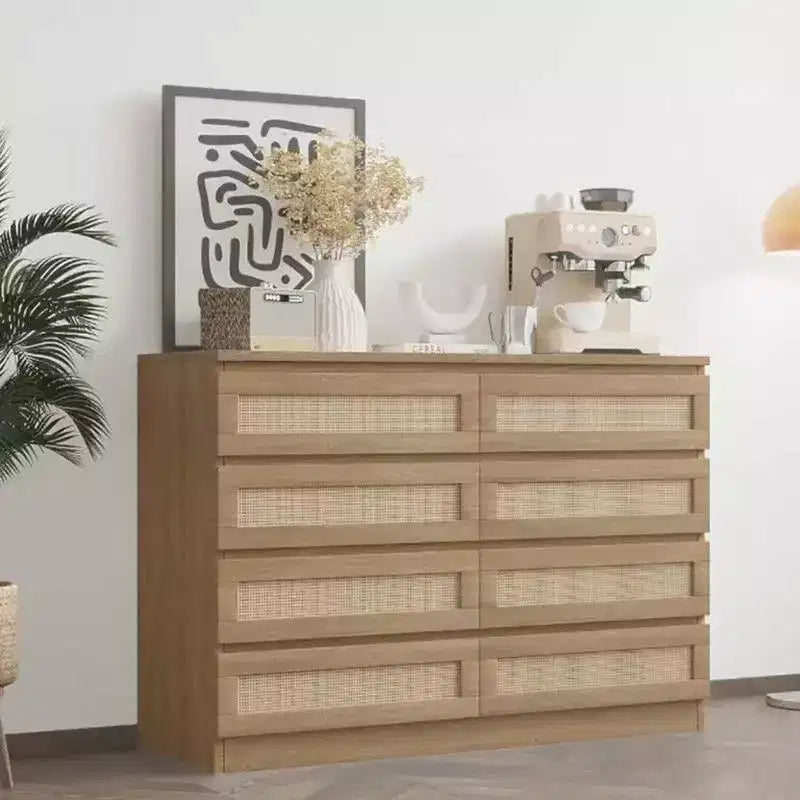 Tavolino laterale con piano rotondo da 50 cm e base scanalata, in legno di mango